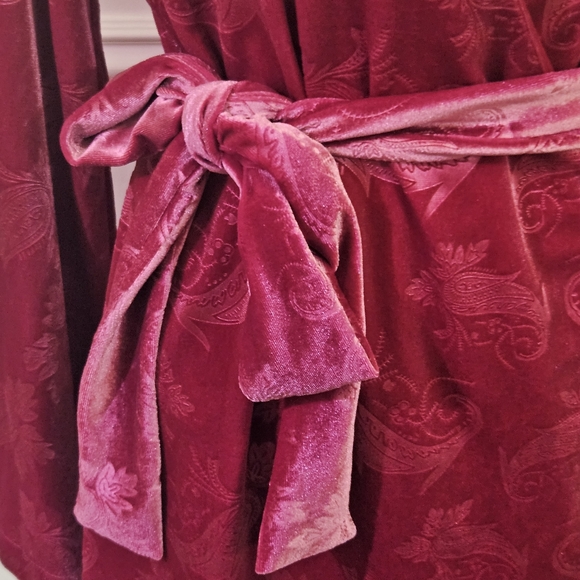 PrettyLittleThing Hot Pink Embossed Velvet Tie Bodycon Wrap Dress,Size6,NWT - Picture 7 of 16